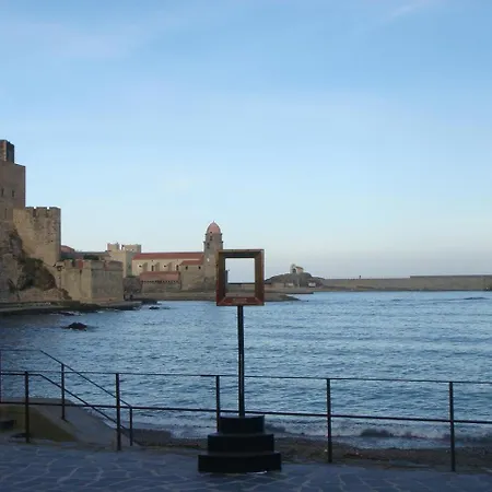 Grand Pieds Dans L'eau * Collioure